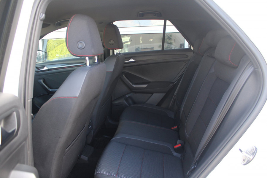 Volkswagen T-Roc 1.5 TSI R-Line Org. NL | Af. Trekhaak | Virtueel | ACC | Stoel/stuurverwarming