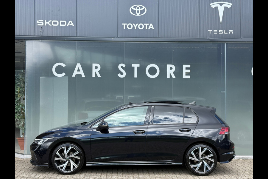Volkswagen Golf 1.5 TSI R-Line Pano|Sfeer|Sportstoelen|Dealer Onderhouden