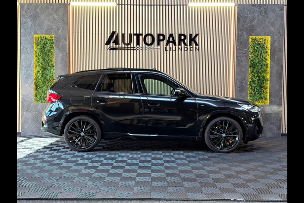 BMW X1 XDrive25e |M-Sport|PANO|HuD|360 CAMERA|TREKHAAK|FABRIEKSGARANTIE|DEALER ONDERHOUDEN|SFEERVERLICHTING|DODEHOEK ASSISTENT|VOL