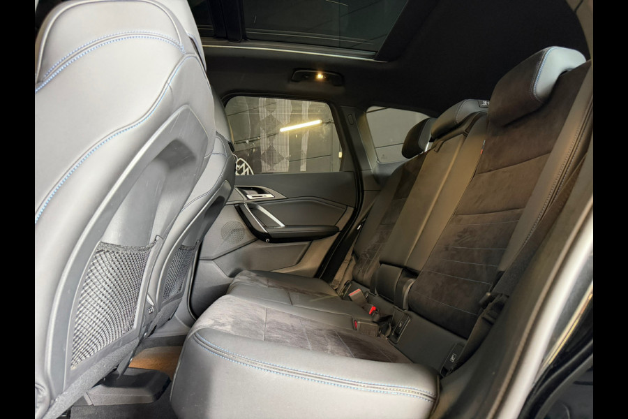 BMW X1 XDrive25e |M-Sport|PANO|HuD|360 CAMERA|TREKHAAK|FABRIEKSGARANTIE|DEALER ONDERHOUDEN|SFEERVERLICHTING|DODEHOEK ASSISTENT|VOL