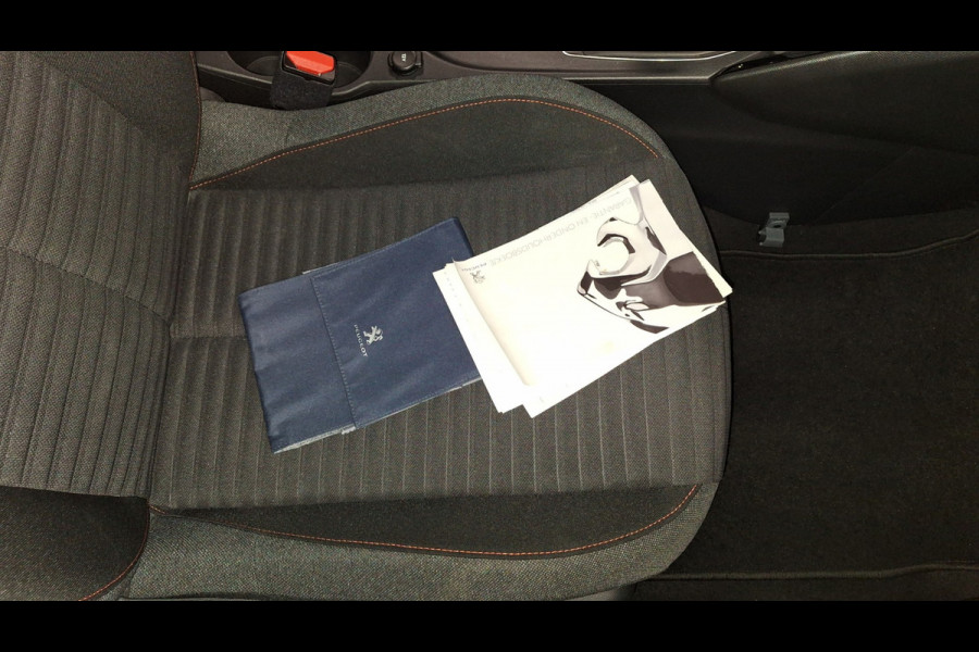 Peugeot 208 1.2 PureTech Active*Navigatie/Cv/Cruise/Nl Auto