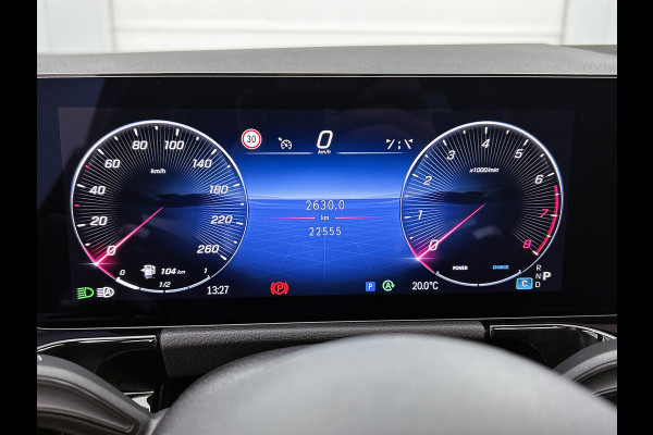 Mercedes-Benz GLA 180 AMG Line | AMG-Line In en Exterieur | Lichtmetalen velgen | panoramadak | Parking support | wide screen | Navigatie | Inclusief 24 maanden MB Certified garantie voor Europa.