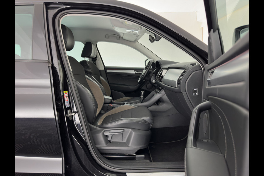 Škoda Kodiaq 1.5 TSI Business Edition (INCL-BTW) *LEATHER-FABRIC | FULL-LED | DIGI-COCKPIT | CAMERA | KEYLESS | DAB+ | NAVI-FULLMAP | SPORTSEATS | PRIVACY-GLASS | ECC | PDC | TOWBAR | CRUISE | 20''ALU*