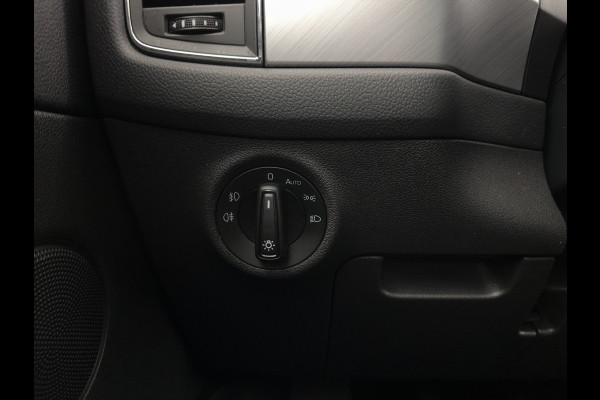 Škoda Kodiaq 1.5 TSI Business Edition (INCL-BTW) *LEATHER-FABRIC | FULL-LED | DIGI-COCKPIT | CAMERA | KEYLESS | DAB+ | NAVI-FULLMAP | SPORTSEATS | PRIVACY-GLASS | ECC | PDC | TOWBAR | CRUISE | 20''ALU*
