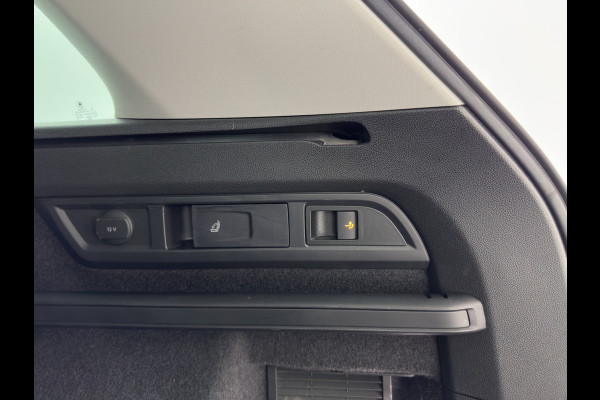 Škoda Kodiaq 1.5 TSI Business Edition (INCL-BTW) *LEATHER-FABRIC | FULL-LED | DIGI-COCKPIT | CAMERA | KEYLESS | DAB+ | NAVI-FULLMAP | SPORTSEATS | PRIVACY-GLASS | ECC | PDC | TOWBAR | CRUISE | 20''ALU*