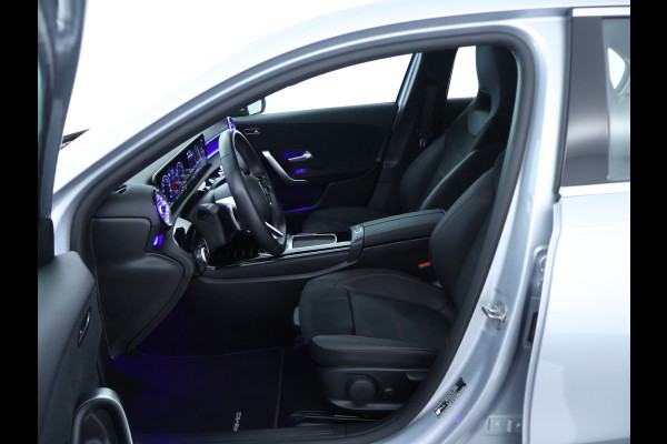 Mercedes-Benz A-Klasse 250 e Plug-In Hybride AMG Sportpakket | Sfeerverlichting | Keyless Go | Parkeerpakket met Camera | CarPlay | Inclusief 24 maanden Mercedes-Benz Certified garantie voor Europa.