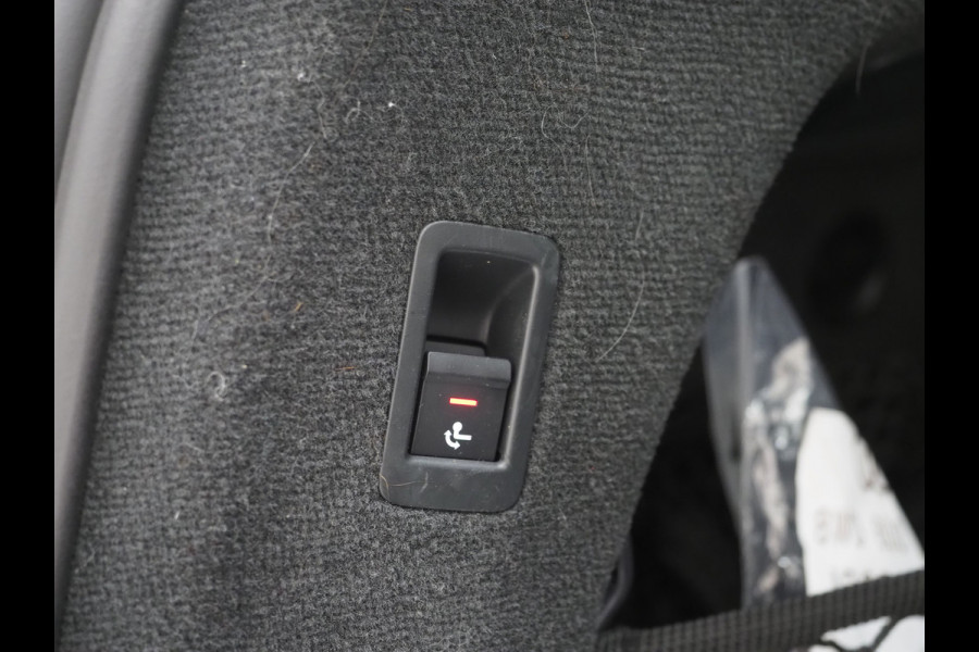 Audi A6 Avant 50 TFSI e quattro | Leder | Trekhaak | Camera | Keyless | Adaptive Cruise | Carplay
