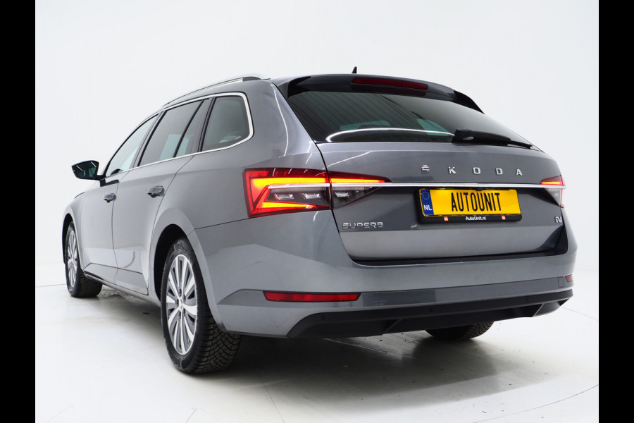 Škoda Superb Combi 1.4 TSI iV Style | Leder/Alcantara | Camera | Keyless | Memory | Virtual | Adaptive Cruise  | Sfeerlicht