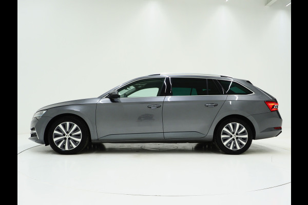 Škoda Superb Combi 1.4 TSI iV Style | Leder/Alcantara | Camera | Keyless | Memory | Virtual | Adaptive Cruise  | Sfeerlicht