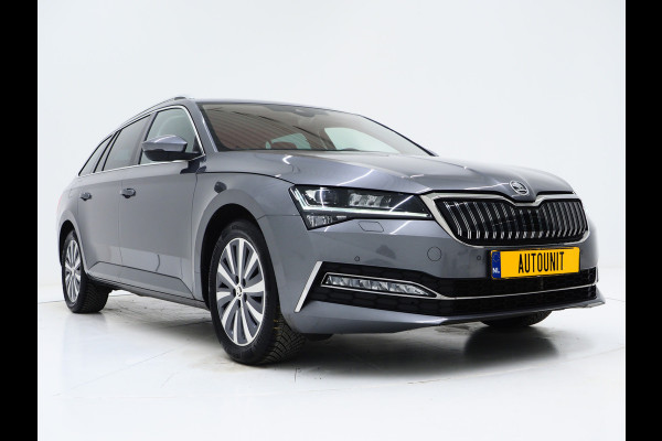 Škoda Superb Combi 1.4 TSI iV Style | Leder/Alcantara | Camera | Keyless | Memory | Virtual | Adaptive Cruise  | Sfeerlicht