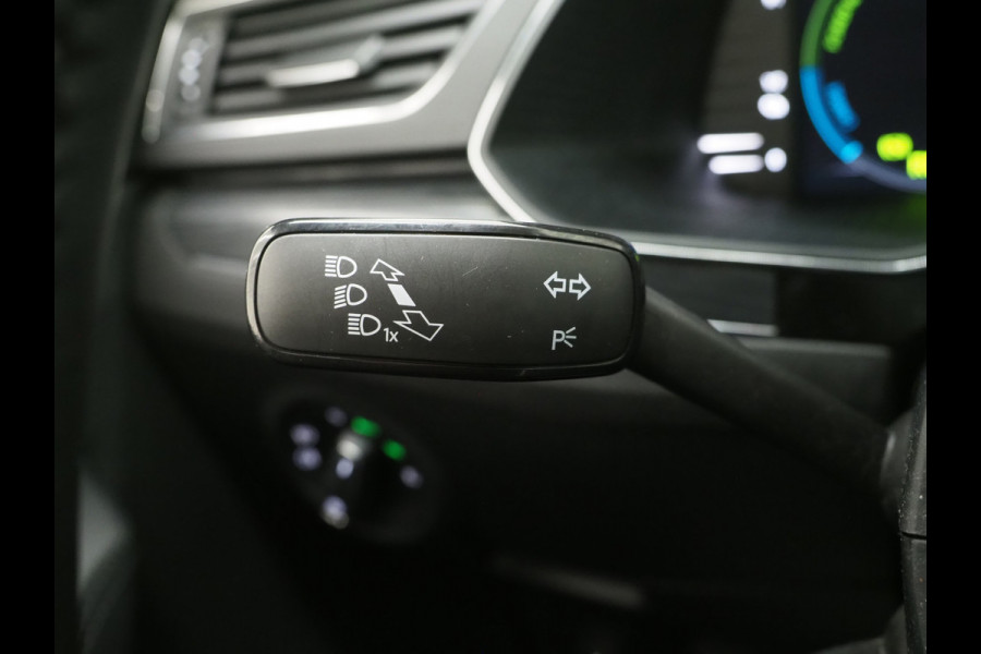 Škoda Superb Combi 1.4 TSI iV Style | Leder/Alcantara | Camera | Keyless | Memory | Virtual | Adaptive Cruise  | Sfeerlicht