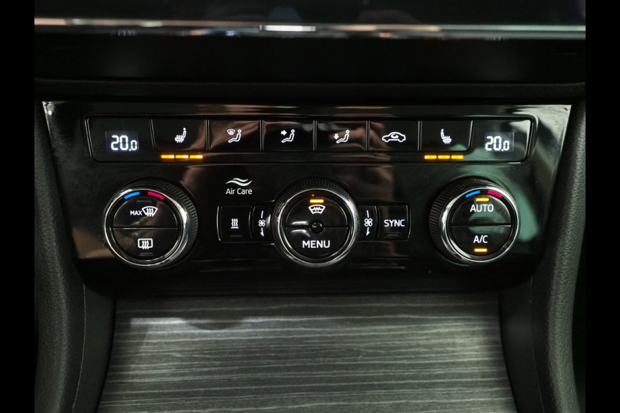Škoda Superb Combi 1.4 TSI iV Style | Leder/Alcantara | Camera | Keyless | Memory | Virtual | Adaptive Cruise  | Sfeerlicht