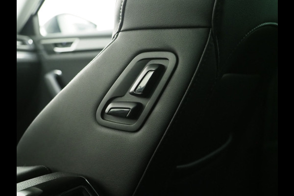 Škoda Superb Combi 1.4 TSI iV Style | Leder/Alcantara | Camera | Keyless | Memory | Virtual | Adaptive Cruise  | Sfeerlicht
