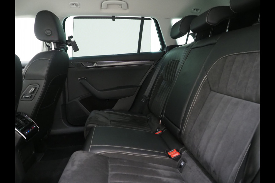 Škoda Superb Combi 1.4 TSI iV Style | Leder/Alcantara | Camera | Keyless | Memory | Virtual | Adaptive Cruise  | Sfeerlicht