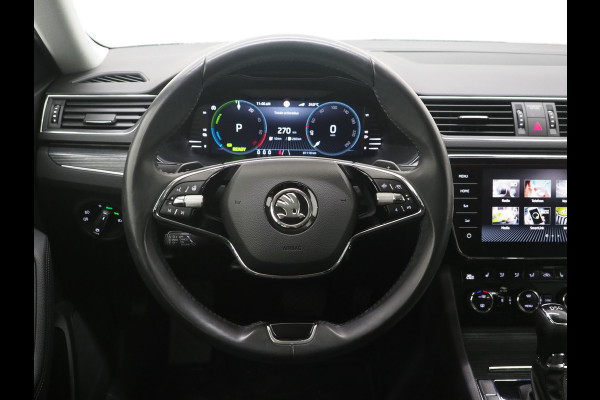 Škoda Superb Combi 1.4 TSI iV Style | Leder/Alcantara | Camera | Keyless | Memory | Virtual | Adaptive Cruise  | Sfeerlicht