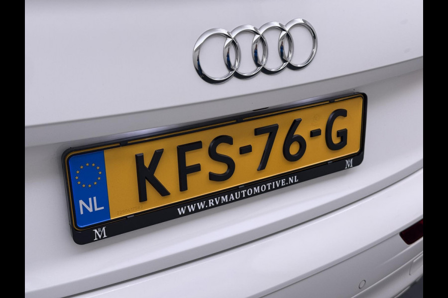 Audi Q5 55 TFSI e quattro Competition VAN: 44.900,- VOOR: 39.877,- UW WKVOORDEEL: 5.023,- | 32.000KM! |PANO| ELEKTRISCHE TREKHAAK| ELEK. ACHTERKLEP |MASSAGE| ADAPTIVE CRUISE| CAMERA| NET ONDERHOUD GEHAD RIJKLAAR INCL. 12 MND BOVAG GARANTIE| SFEERVERLICHTING