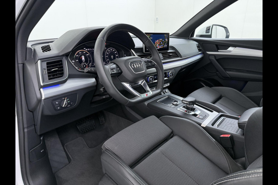 Audi Q5 55 TFSI e quattro Competition VAN: 44.900,- VOOR: 39.877,- UW WKVOORDEEL: 5.023,- | 32.000KM! |PANO| ELEKTRISCHE TREKHAAK| ELEK. ACHTERKLEP |MASSAGE| ADAPTIVE CRUISE| CAMERA| NET ONDERHOUD GEHAD RIJKLAAR INCL. 12 MND BOVAG GARANTIE| SFEERVERLICHTING