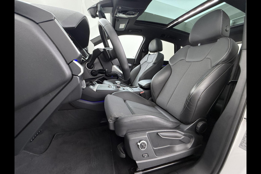 Audi Q5 55 TFSI e quattro Competition VAN: 44.900,- VOOR: 39.877,- UW WKVOORDEEL: 5.023,- | 32.000KM! |PANO| ELEKTRISCHE TREKHAAK| ELEK. ACHTERKLEP |MASSAGE| ADAPTIVE CRUISE| CAMERA| NET ONDERHOUD GEHAD RIJKLAAR INCL. 12 MND BOVAG GARANTIE| SFEERVERLICHTING
