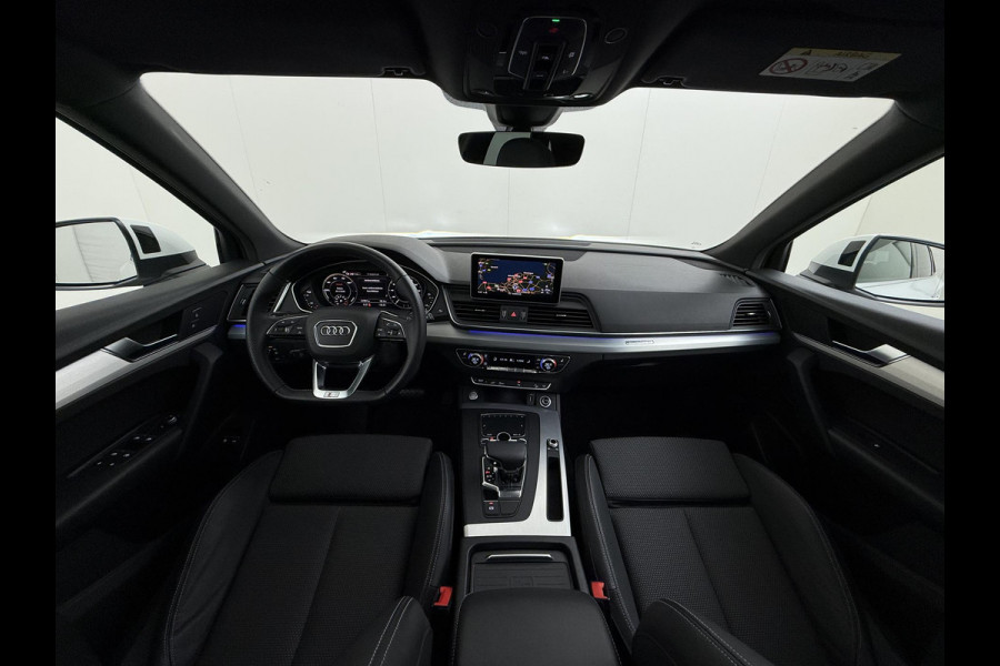 Audi Q5 55 TFSI e quattro Competition VAN: 44.900,- VOOR: 39.877,- UW WKVOORDEEL: 5.023,- | 32.000KM! |PANO| ELEKTRISCHE TREKHAAK| ELEK. ACHTERKLEP |MASSAGE| ADAPTIVE CRUISE| CAMERA| NET ONDERHOUD GEHAD RIJKLAAR INCL. 12 MND BOVAG GARANTIE| SFEERVERLICHTING