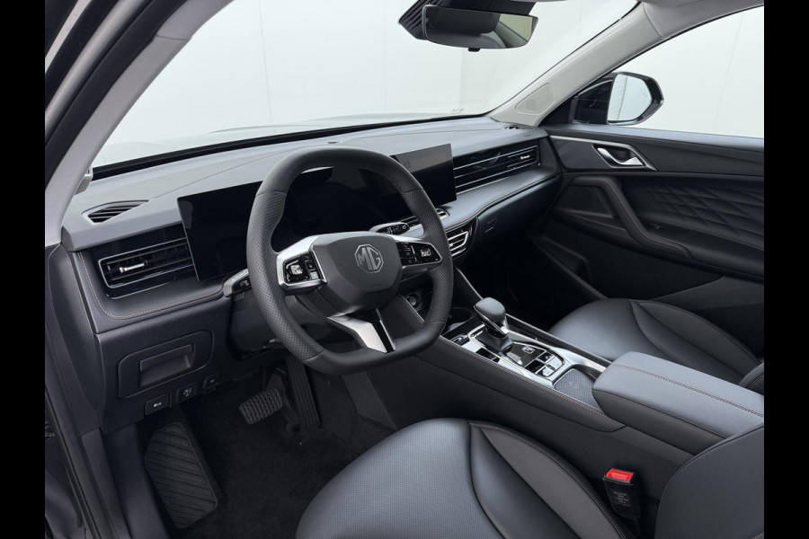 MG HS 1.5 Luxury PHEV VAN: 39.900,- VOOR: 33.330,- UW WKVOORDEEL: 6.470,- | PLUG-IN HYBRIDE | 272 PK | NIEUWE AUTO | >1.000 KM TOTAAL BEREIK | 1E REGISTRATIE 03-2026 | 360° CAMERA | ELEKTRISCHE ACHTERKLEP | 7 JAAR MG GARANTIE T/M 2033 | APPLE CARPLAY | ANDROID AUTO | STOELVERWARMING | FULL LED | ELEKTRISCHE STOELEN
