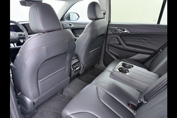 MG HS 1.5 Luxury PHEV VAN: 39.900,- VOOR: 33.330,- UW WKVOORDEEL: 6.470,- | PLUG-IN HYBRIDE | 272 PK | NIEUWE AUTO | >1.000 KM TOTAAL BEREIK | 1E REGISTRATIE 03-2026 | 360° CAMERA | ELEKTRISCHE ACHTERKLEP | 7 JAAR MG GARANTIE T/M 2033 | APPLE CARPLAY | ANDROID AUTO | STOELVERWARMING | FULL LED | ELEKTRISCHE STOELEN