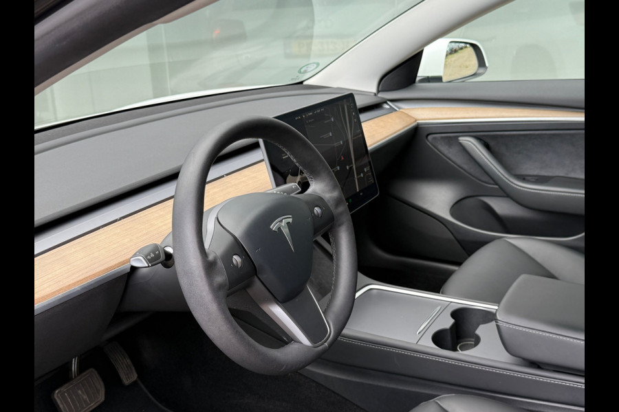 Tesla Model 3 Standard RWD Plus 60 kWh LFP FACELIFT 93% SOH TREKHAAK AUTOPILOT