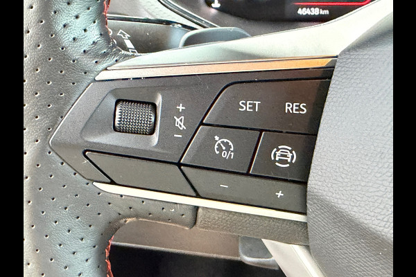 Seat Arona 1.0 TSI FR | DSG | Leder / Alcantara | Camera | Climate | Stoelverwarming | Virtual