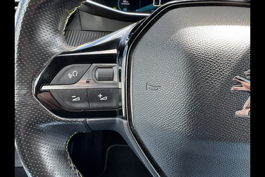 Peugeot e-208 EV GT-Line 50 kWh Camera Carplay Cilma Stoelverwarming Navigatie