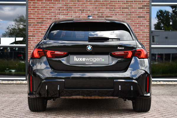 BMW 1-serie 120 M-Sport Pano ACC 360 HUD El-Klep 18inch Shadowline