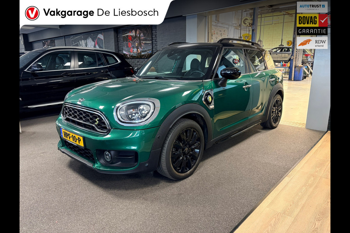 MINI Countryman 1.5 Cooper S E ALL4 Chili John Cooper Works stuur en sport-stoelen / stoelverwarming / Navigatie / carplay