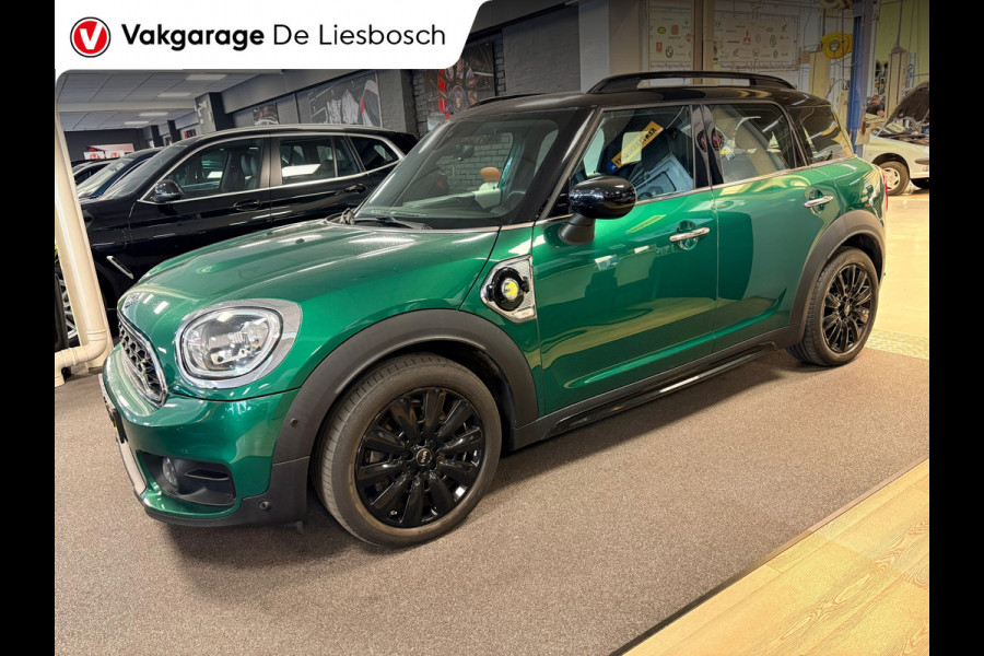 MINI Countryman 1.5 Cooper S E ALL4 Chili John Cooper Works stuur en sport-stoelen / stoelverwarming / Navigatie / carplay