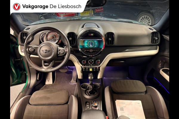 MINI Countryman 1.5 Cooper S E ALL4 Chili John Cooper Works stuur en sport-stoelen / stoelverwarming / Navigatie / carplay