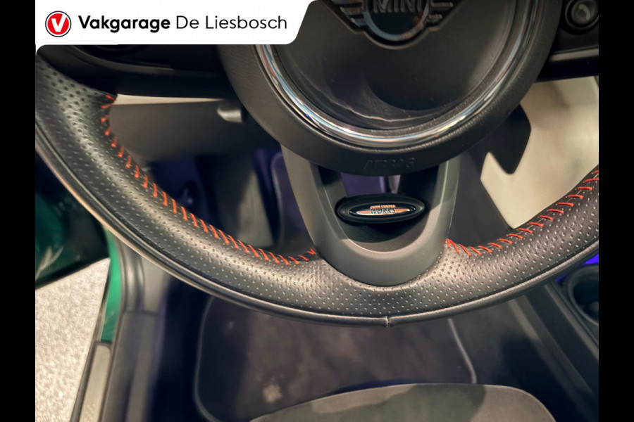 MINI Countryman 1.5 Cooper S E ALL4 Chili John Cooper Works stuur en sport-stoelen / stoelverwarming / Navigatie / carplay