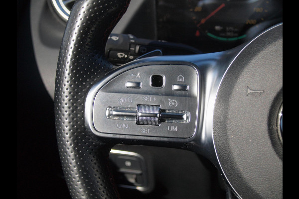 Mercedes-Benz EQA 250 Business Solution AMG 67 kWh | SOH 96% | Camera | Sfeerverlichting | Dealeronderhouden | NL-Auto |