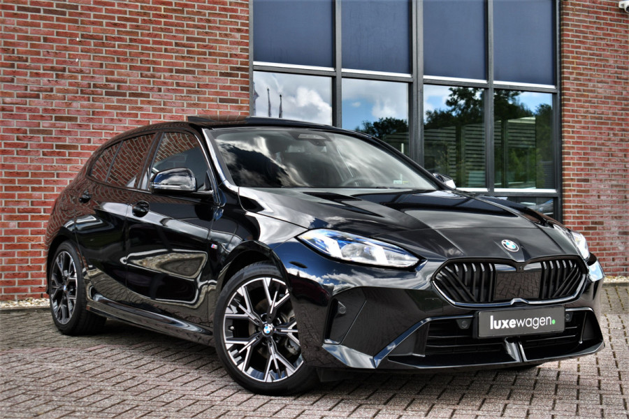 BMW 1-serie 120 M-Sport Pano ACC 360 HUD El-Klep 18inch Shadowline