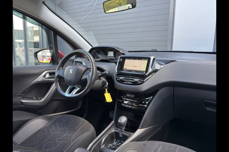 Peugeot 2008 1.2 PureTech Allure / AUTOMAAT /STOELVERWARMING