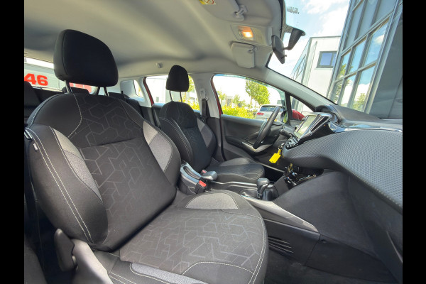 Peugeot 2008 1.2 PureTech Allure / AUTOMAAT /STOELVERWARMING