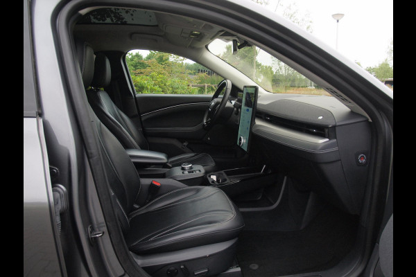 Ford Mustang Mach-E Extended RWD 98 kWh | 360 Camera | Bang & Olufsen | Stoel Memory | Apple Carplay | Cruise Control |