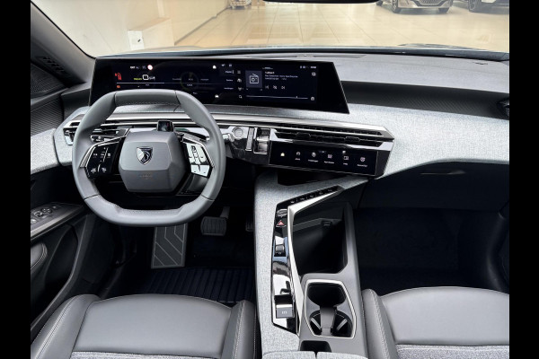 Peugeot E-5008 Allure Avantage 73 kWh | Tot 8 jaar garantie | Camera | Apple Carplay/Android Auto | 19 inch velgen