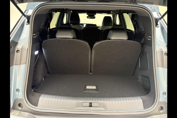 Peugeot E-5008 Allure Avantage 73 kWh | Tot 8 jaar garantie | Camera | Apple Carplay/Android Auto | 19 inch velgen