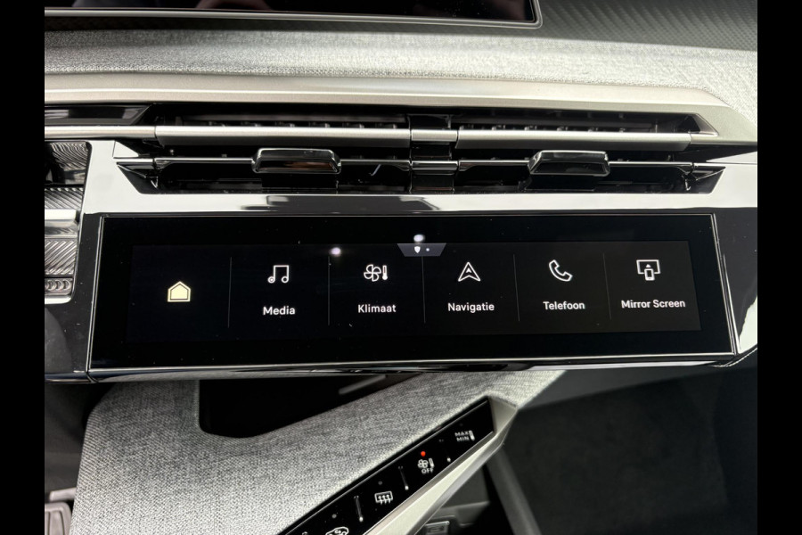 Peugeot E-5008 Allure Avantage 73 kWh | Tot 8 jaar garantie | Camera | Apple Carplay/Android Auto | 19 inch velgen