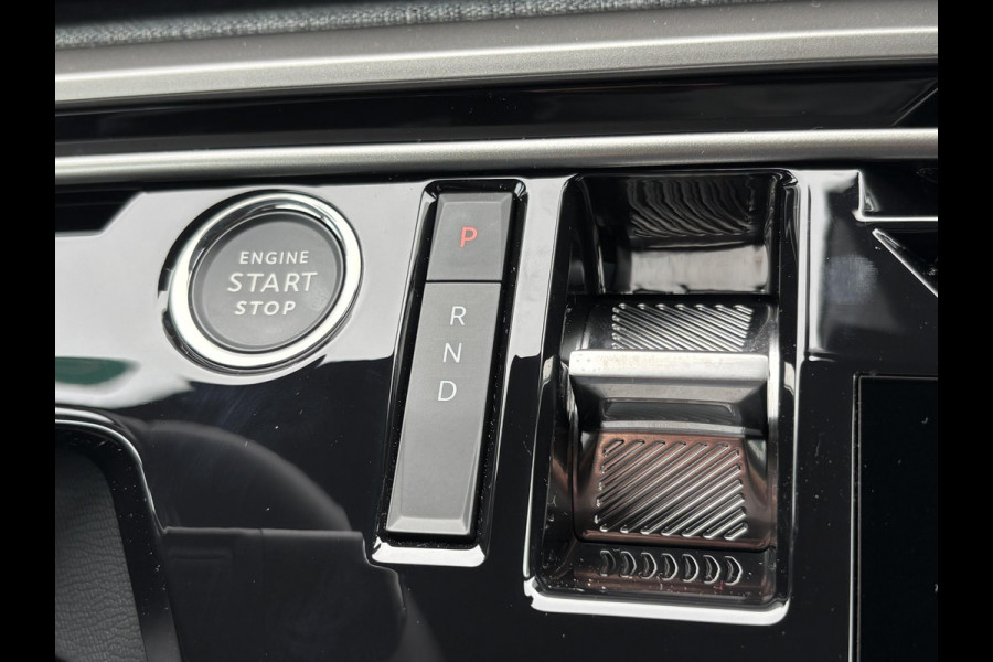 Peugeot E-5008 Allure Avantage 73 kWh | Tot 8 jaar garantie | Camera | Apple Carplay/Android Auto | 19 inch velgen