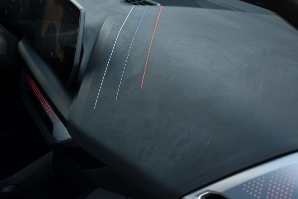 BMW 1-serie 120 M-Sport Pano ACC 360 HUD El-Klep 18inch Shadowline