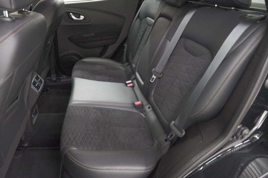 Renault Kadjar TCe 160 EDC Black Edition | BOSE Audio | Adaptieve Cruise Control | Camera | Dodehoekdetectie