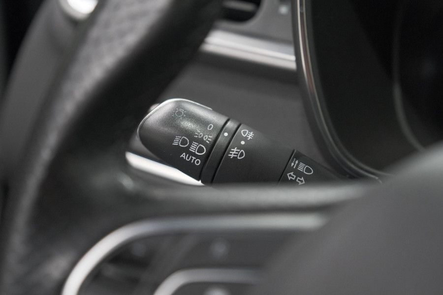 Renault Kadjar TCe 160 EDC Black Edition | BOSE Audio | Adaptieve Cruise Control | Camera | Dodehoekdetectie