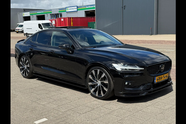 Volvo S60 2.0 B4 Plus Dark