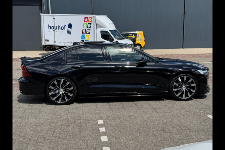 Volvo S60 2.0 B4 Plus Dark
