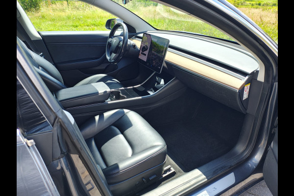 Tesla Model 3 Long Range AWD 75kWh 19"Lmv Autopilot Panoramadak Navi Ecc Camera's Adap.Cruise Leder Keyless Elek.Stoelen+Memory+Verwarmd Audiosysteem premium 4WD Spraakbediening Origineel Nederlandse Auto