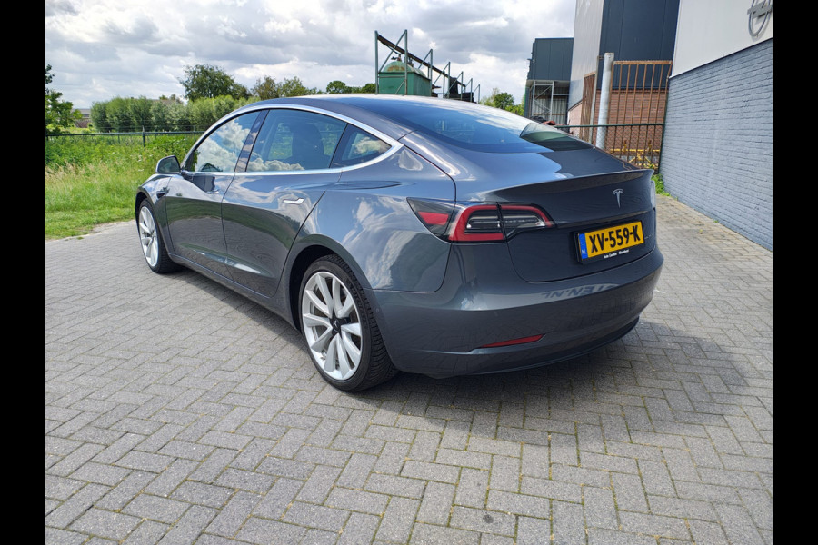 Tesla Model 3 Long Range AWD 75kWh 19"Lmv Autopilot Panoramadak Navi Ecc Camera's Adap.Cruise Leder Keyless Elek.Stoelen+Memory+Verwarmd Audiosysteem premium 4WD Spraakbediening Origineel Nederlandse Auto