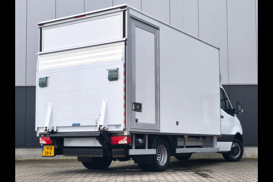 Mercedes-Benz Sprinter 516 BAKWAGEN LAADKLEP AUTOMAAT M-BUX CRUISE